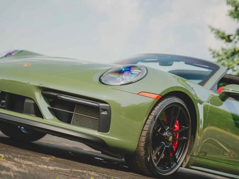Used 2022 Porsche 911 Targa 4 GTS w/ Premium Package AWD/4WD image 37