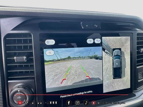 Used 2025 Ford F150 Lariat w/ Equipment Group 502A High AWD/4WD image 19