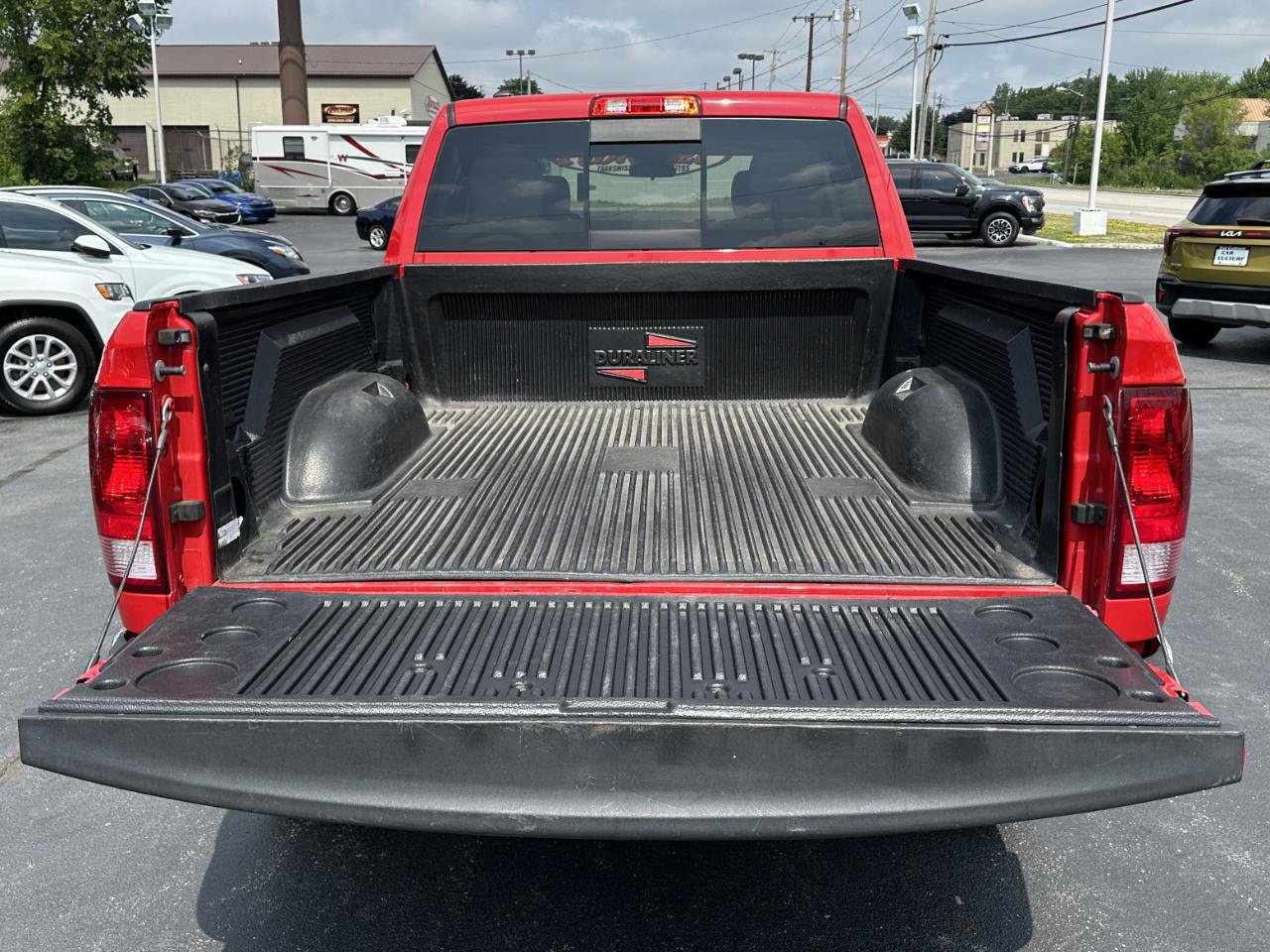 Used 2020 RAM 1500 Classic SLT AWD/4WD image 35