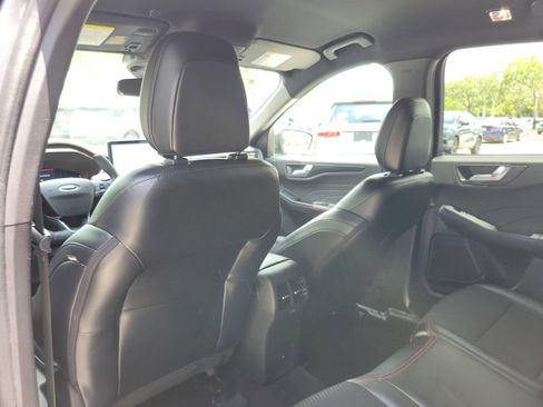 Certified 2023 Ford Escape ST-Line Elite AWD/4WD image 9