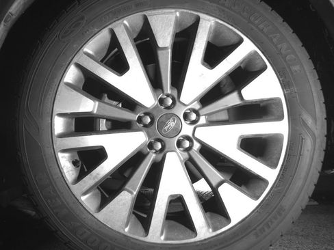 Used 2020 Ford Escape Titanium AWD/4WD image 10