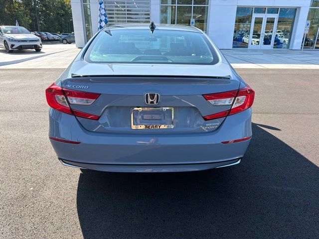 Used 2022 Honda Accord Sport image 2