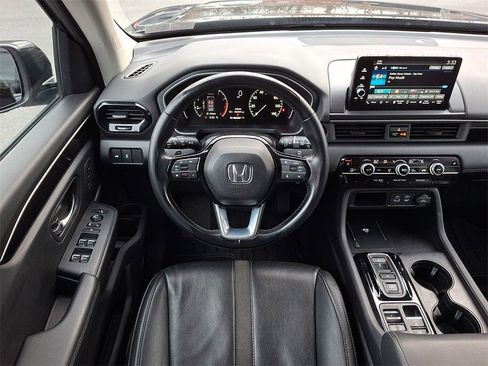 Used 2023 Honda Pilot EX-L image 13