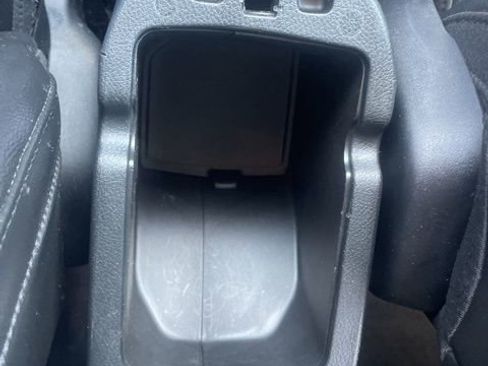 Used 2018 Jeep Compass Latitude w/ Popular Equipment Group AWD/4WD image 33
