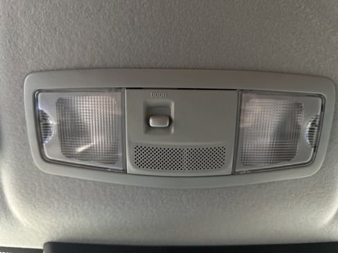 Used 2025 Mitsubishi Outlander Sport AWD image 24