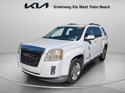 Used 2010 GMC Terrain SLE w/ Convenience Package image 3