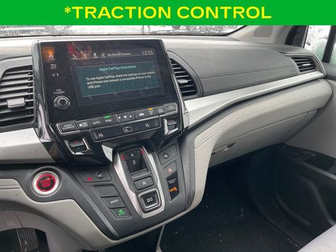 Used 2018 Honda Odyssey EX image 18