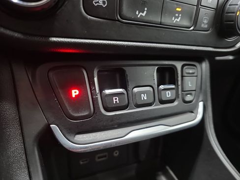 Used 2019 GMC Terrain SLE FWD image 23