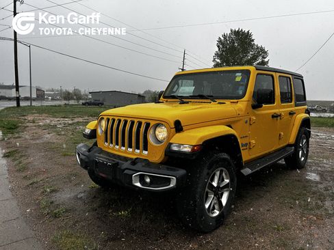 Used 2018 Jeep Wrangler Unlimited Sahara AWD/4WD image 1