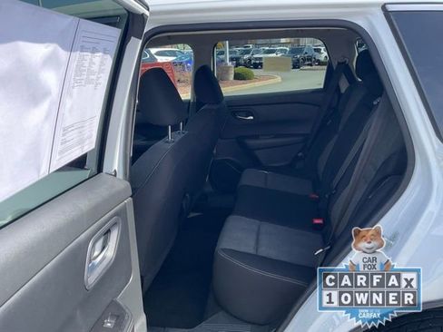 Used 2024 Nissan Rogue SV image 14