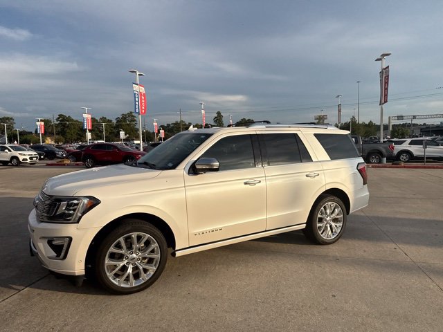 Used 2018 Ford Expedition Platinum RWD image 1
