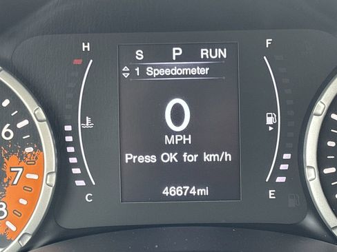 Used 2018 Jeep Renegade Latitude w/ Cold Weather Group image 6