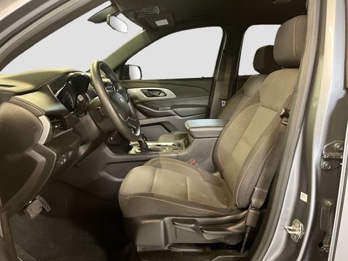 Used 2021 Chevrolet Traverse LS AWD/4WD image 19