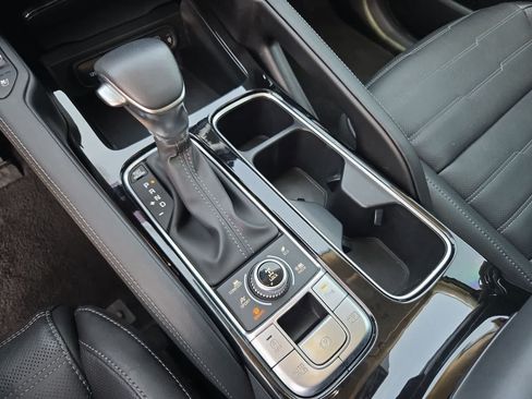 Used 2025 Kia Telluride SX Prestige AWD/4WD image 32