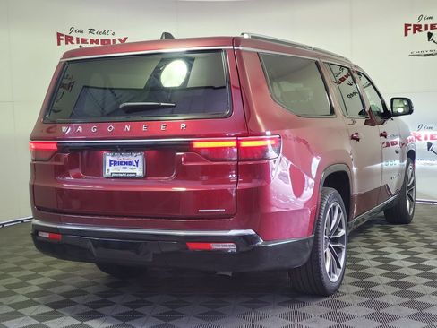 Used 2024 Jeep Wagoneer L Series III w/ Premium Group I AWD/4WD image 3