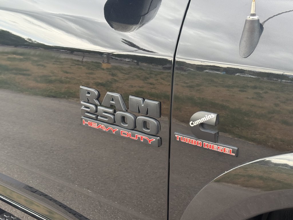 Used 2018 RAM 2500 Laramie w/ Sport Appearance Group AWD/4WD image 17
