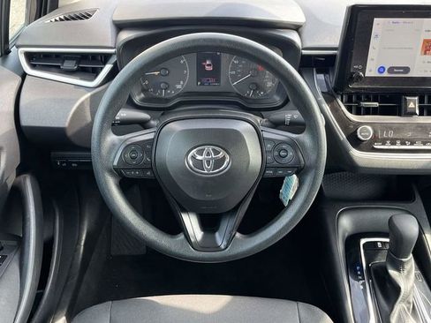 Used 2024 Toyota Corolla LE FWD image 17