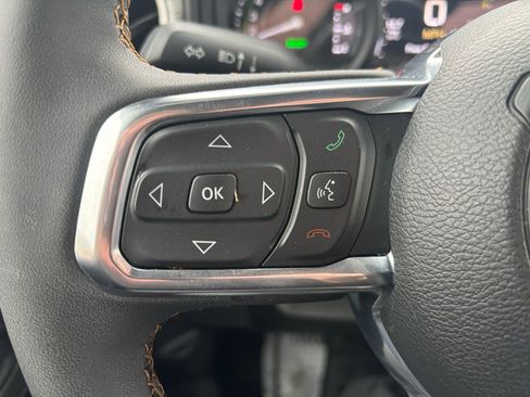 Used 2024 Jeep Wrangler Sahara image 16