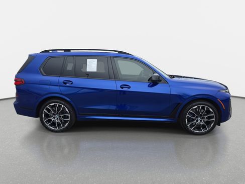 Used 2025 BMW X7 M60i image 4