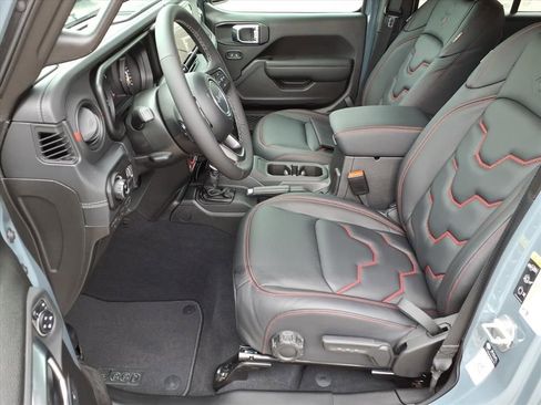 New 2025 Jeep Gladiator Rubicon w/ Convenience Group image 14