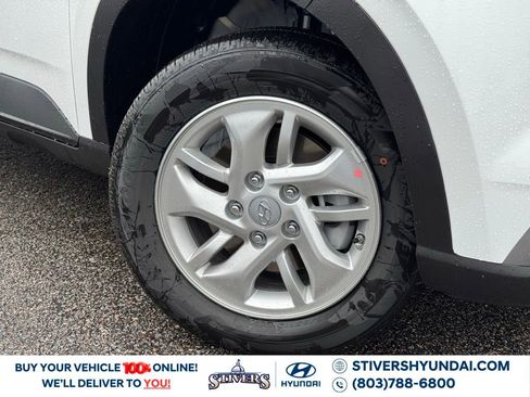 New 2026 Hyundai Venue SE image 5