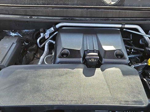 Used 2024 Chevrolet Colorado ZR2 w/ ZR2 Convenience Package III AWD/4WD image 13