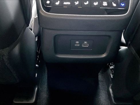 Used 2025 INFINITI QX60 Luxe w/ Vision Package image 32