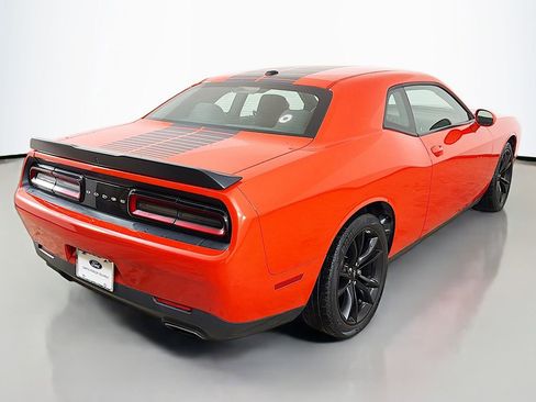 Used 2017 Dodge Challenger SXT w/ Blacktop Package image 5