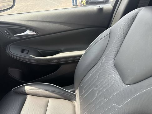 Certified 2024 Buick Encore GX Avenir FWD image 15