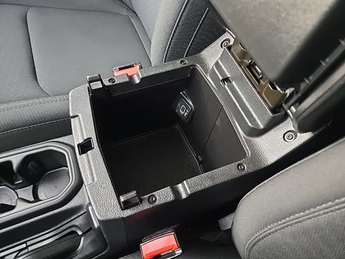 Used 2022 Jeep Wrangler Unlimited Sport image 67