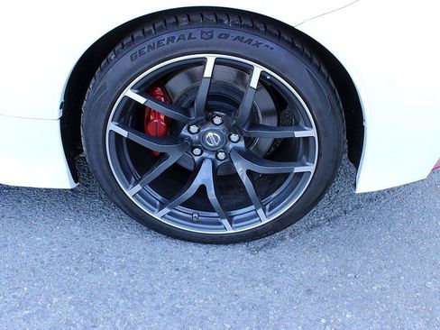 Used 2020 Nissan 370Z NISMO image 10