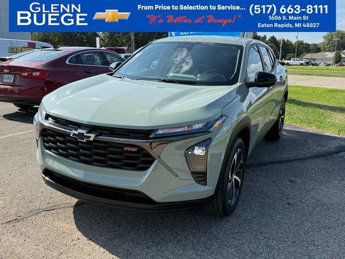 Certified 2024 Chevrolet Trax RS w/ Driver Confidence Package FWD image 1