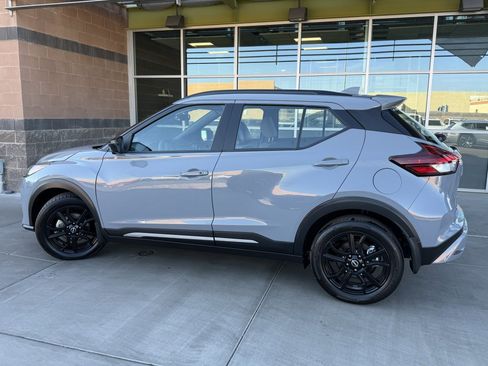 Used 2024 Nissan Kicks SR w/ SR Premium Package image 5