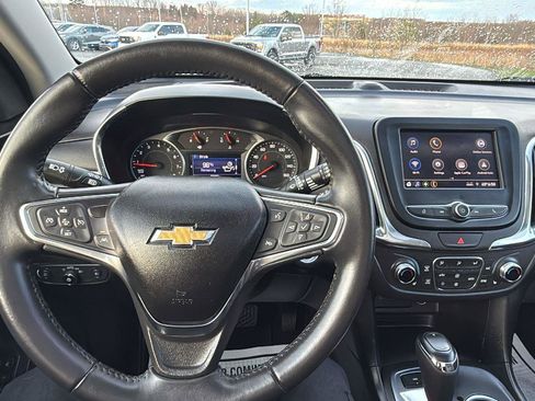 Used 2021 Chevrolet Equinox LT AWD/4WD image 25