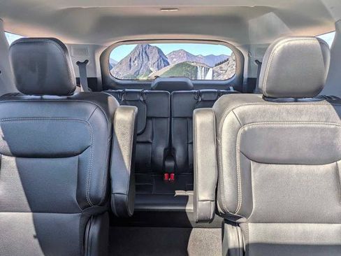 Certified 2023 Ford Explorer Limited AWD/4WD image 19
