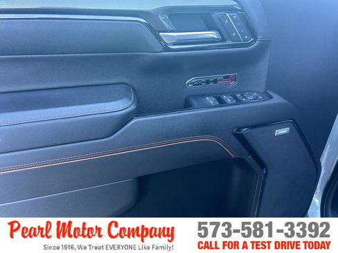 Certified 2023 GMC Sierra 1500 AT4 w/ Technology Package image 10