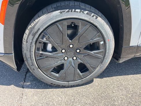 New 2025 Jeep Wagoneer S Launch Edition image 9