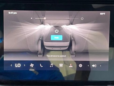 Used 2022 Tesla Model S AWD/4WD image 17