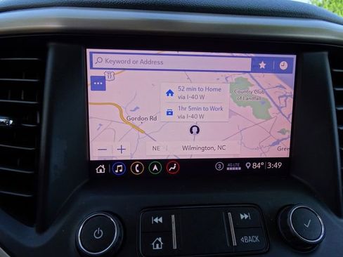 Used 2020 GMC Acadia Denali w/ Technology Package FWD image 26