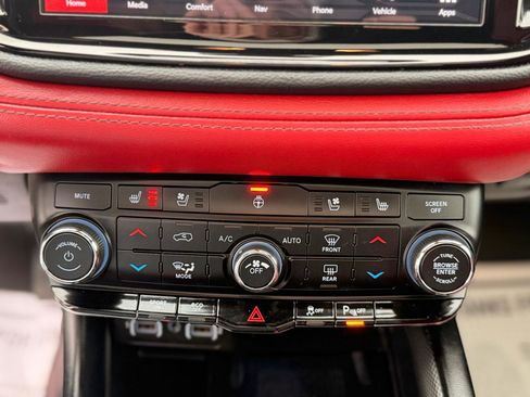 Used 2021 Dodge Durango R/T w/ Blacktop Package image 19