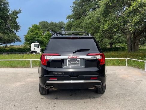 Used 2021 GMC Acadia Denali w/ Denali Technology Package FWD image 6