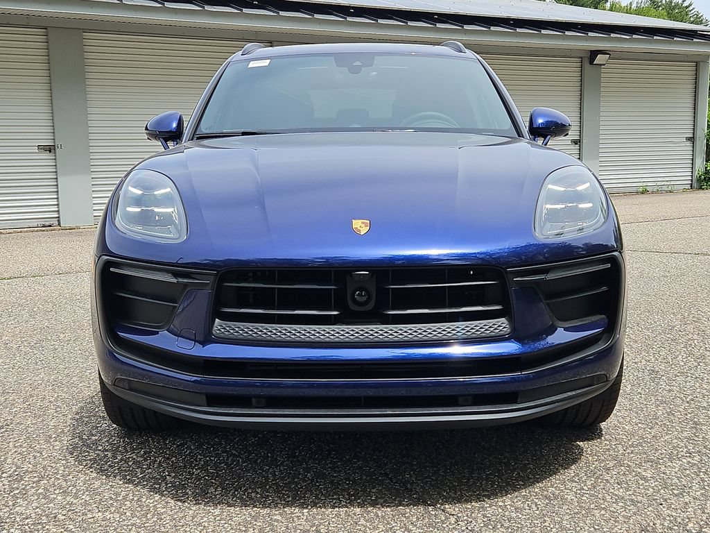 Certified 2026 Porsche Macan AWD/4WD image 7