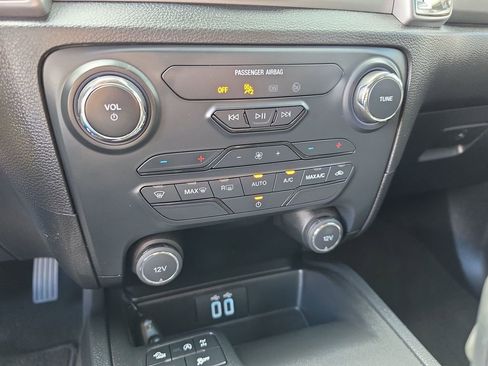 Used 2021 Ford Ranger XLT w/ Equipment Group 301A Mid AWD/4WD image 16