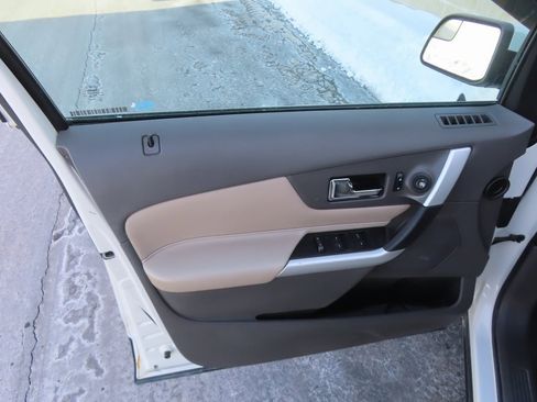 Used 2012 Ford Edge SEL image 23