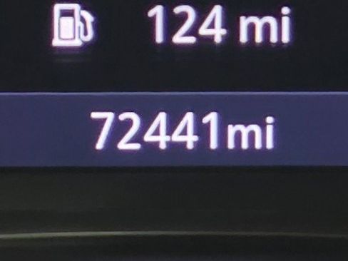 Used 2021 Chevrolet Traverse LT image 41