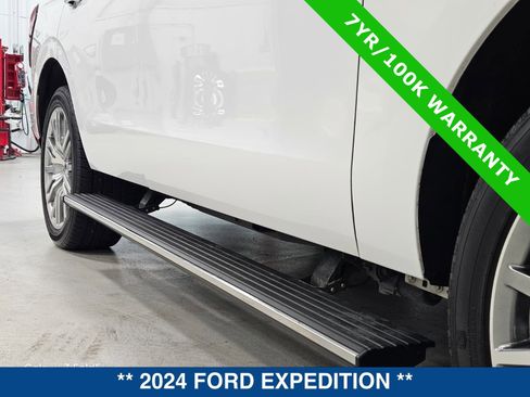Certified 2024 Ford Expedition Limited image 13