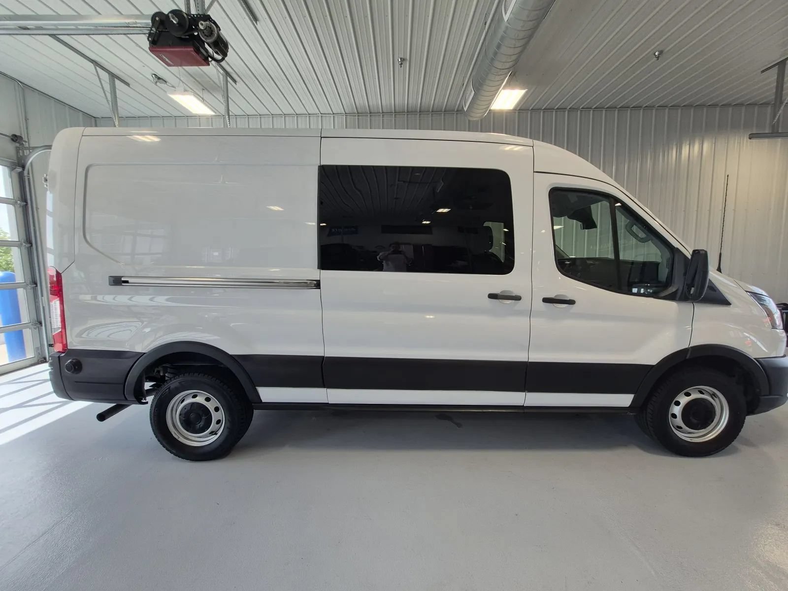 Used 2024 Ford Transit 250 148 Medium Roof w/ Load Area Protection Package RWD image 2