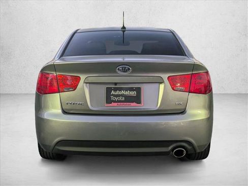 Used 2012 Kia Forte SX image 7