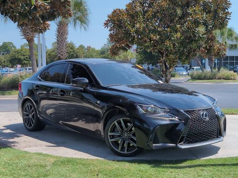 Used 2019 Lexus IS 350 F Sport w/ F Sport Package RWD image 2