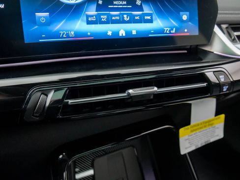 New 2026 BMW X1 xDrive28i w/ Convenience Package image 28